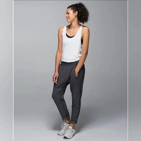 Lululemon Yogini Trouser Wrap Pant Diamond Dot Black Luon Pants travel Size 4